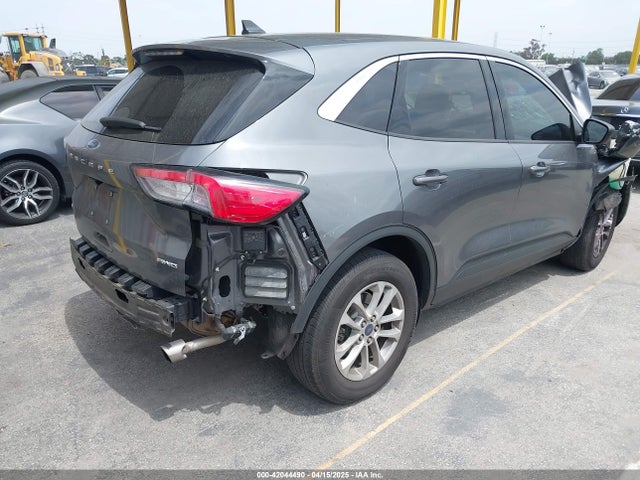 1FMCU9G65NUA59587 Ford ESCAPE SE