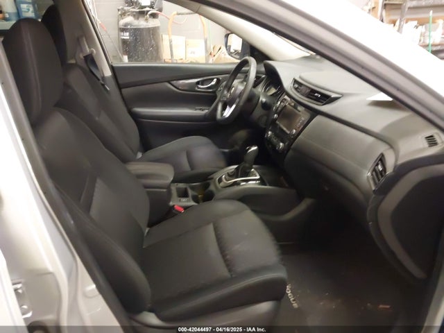 KNMAT2MV3KP525593 Nissan ROGUE SV