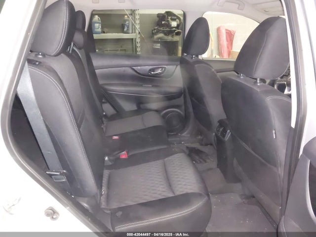 KNMAT2MV3KP525593 Nissan ROGUE SV