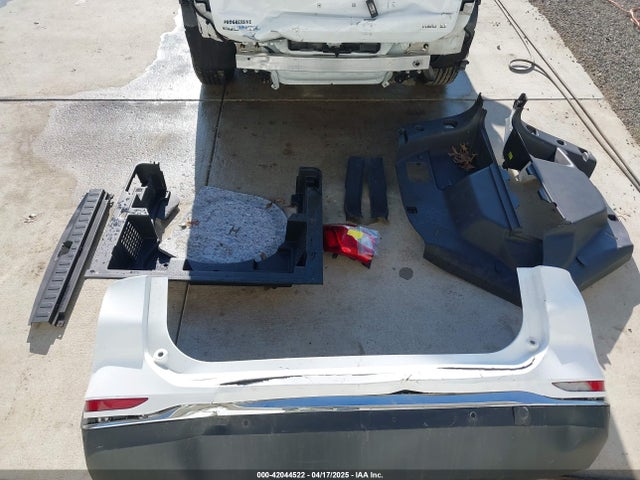 3GNAXUEV0MS128062 Chevrolet Equinox Awd Lt