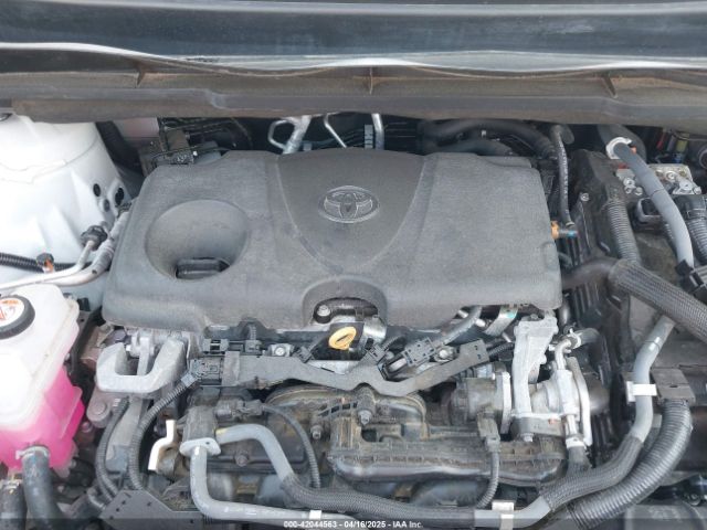 5TDYRKEC6MS055675 Toyota SIENNA XLE