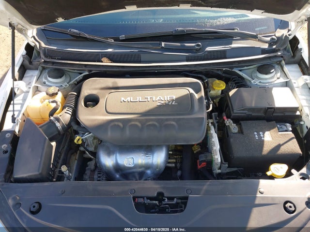 1C3CCCAB9FN642822 Chrysler 200 Limited
