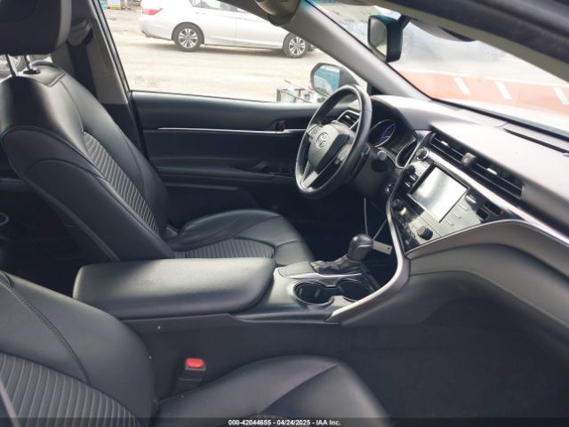 4T1B11HK5JU605185 Toyota CAMRY SE