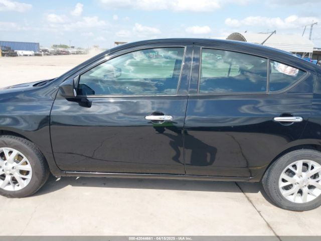 3N1CN7AP2JL871301 Nissan 2018