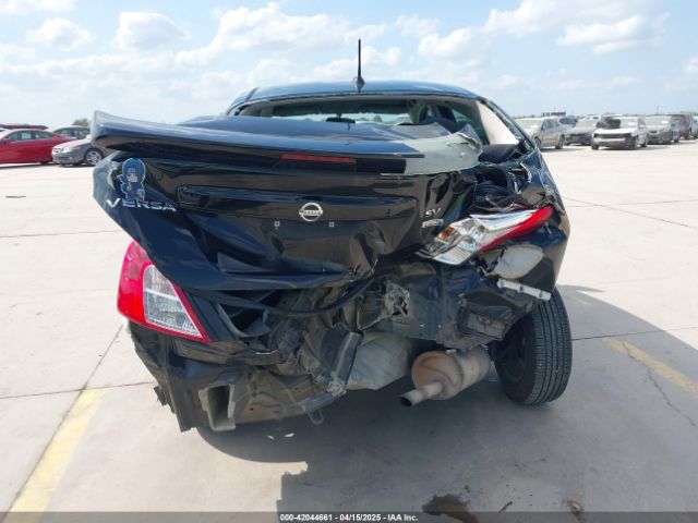 3N1CN7AP2JL871301 Nissan 2018