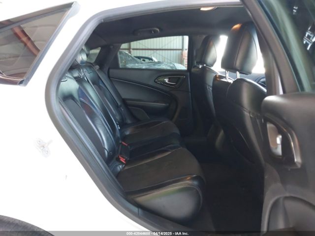 1C3CCCBB1GN151418 Chrysler 200 S