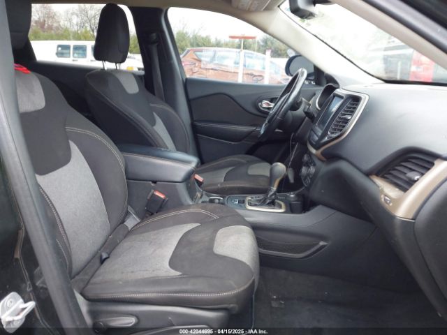 1C4PJMCS6EW219999 Jeep Cherokee Latitude