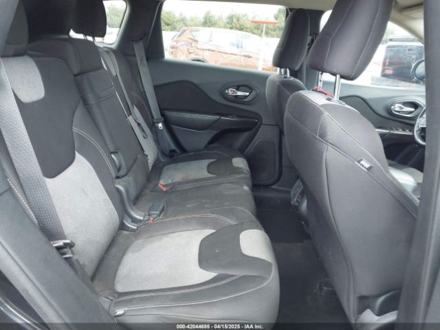 1C4PJMCS6EW219999 Jeep Cherokee Latitude