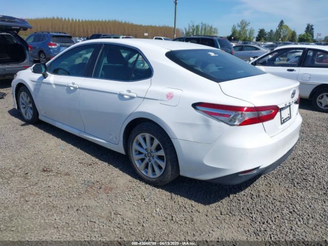 4T1B11HK9JU651943 Toyota CAMRY LE