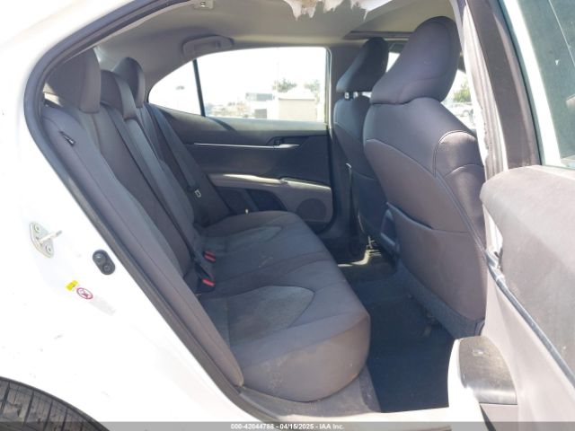 4T1B11HK9JU651943 Toyota CAMRY LE