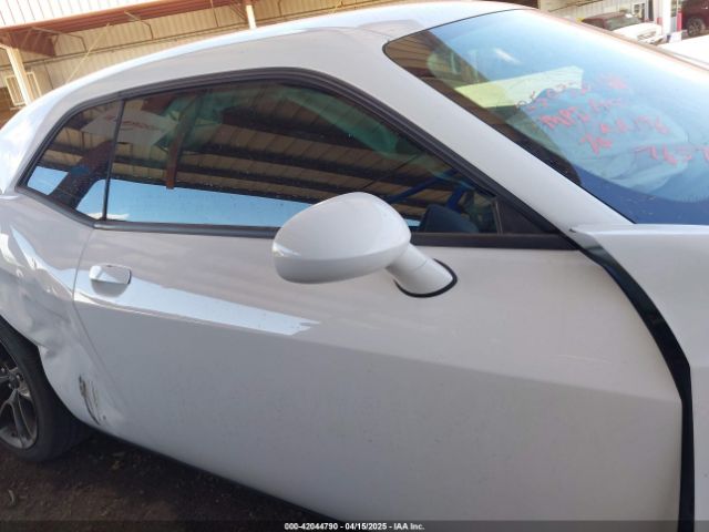 2C3CDZFJ5MH667657 Dodge Challenger R/t Scat Pack