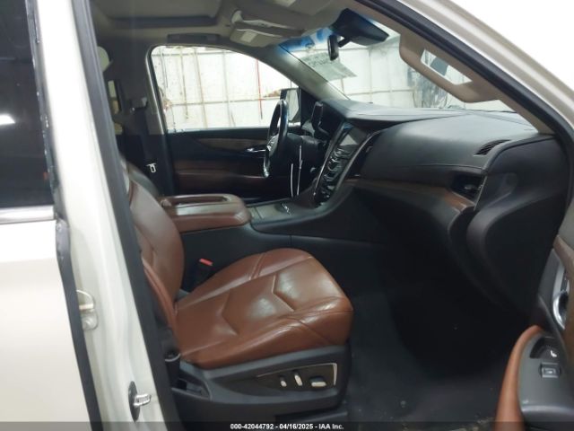 1GYS4MKJ0FR566796 Cadillac Escalade Luxury