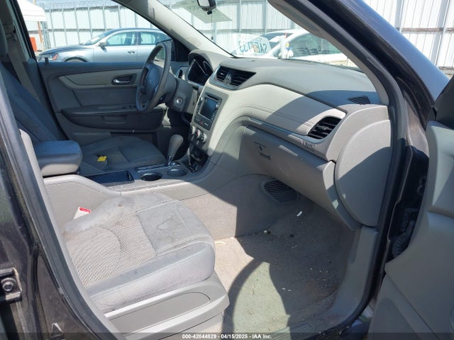 Chevrolet Traverse Ls 2015 1GNKRFKD8FJ381219 Image 5