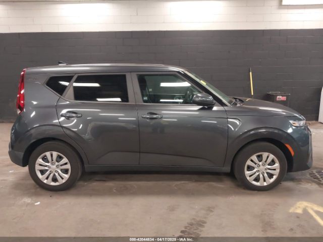 KNDJ23AU2N7799053 KIA SOUL LX