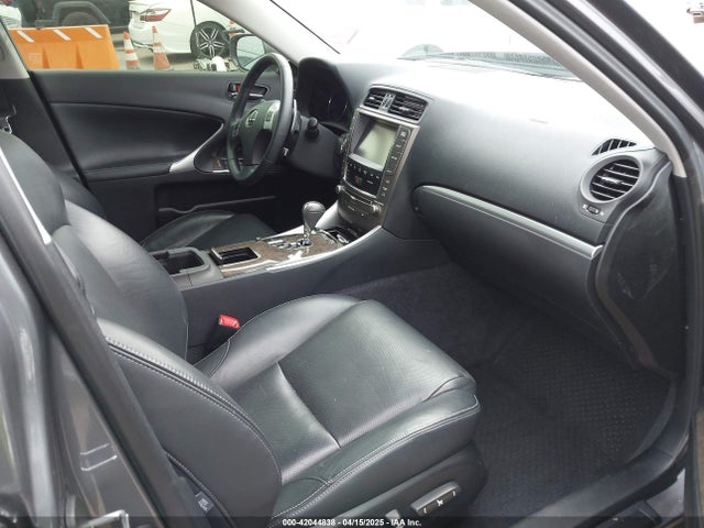 42044838 :رقم المزاد ، JTHBF5C23D5187730 vin ، 2013 Lexus Is 250 مزاد بيع