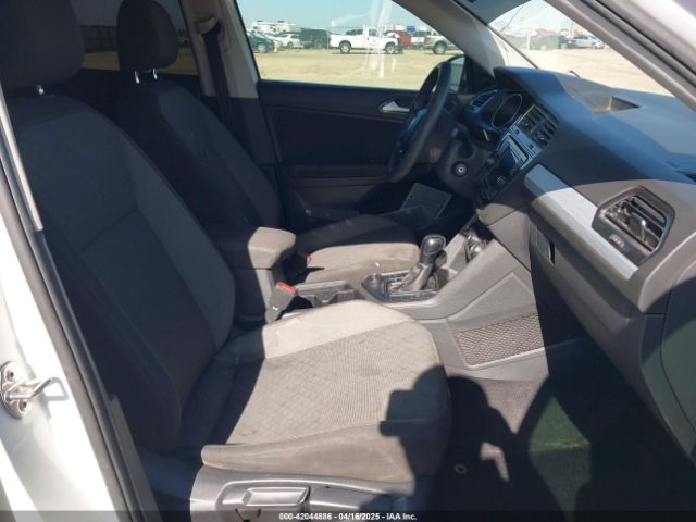 3VV0B7AX8JM076693 Volkswagen Tiguan
