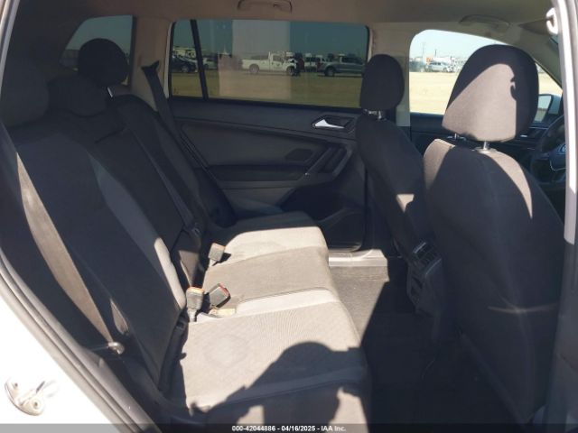 3VV0B7AX8JM076693 Volkswagen Tiguan