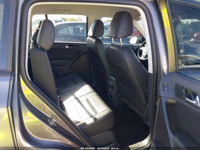 WVGAV7AX9GW601453 Volkswagen TIGUAN S