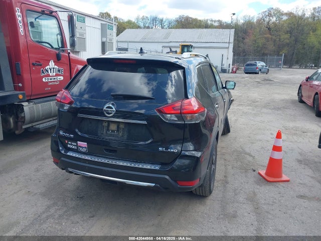 JN8AT2MV3HW022987 Nissan Rogue Sl