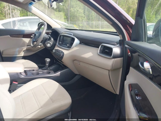 5XYPGDA33KG554768 KIA Sorento 2.4l Lx