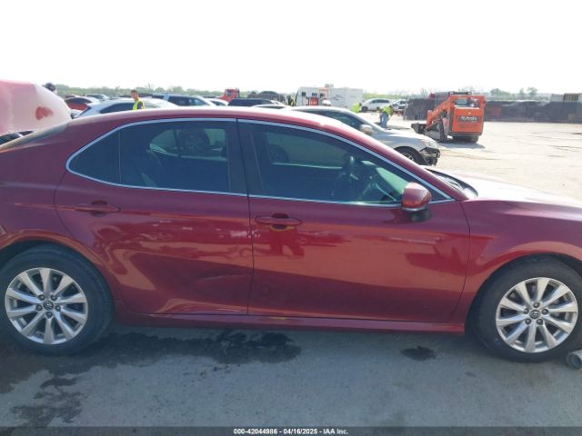 4T1B11HKXJU517698 Toyota CAMRY LE