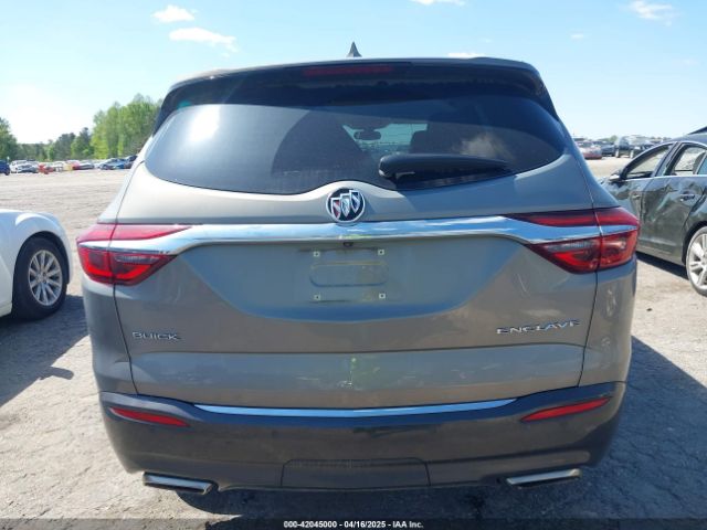 5GAERBKW3JJ262889 Buick Enclave Essence