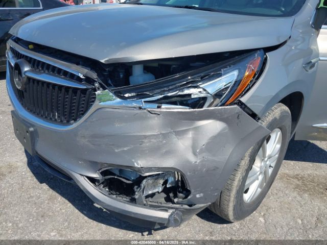 5GAERBKW3JJ262889 Buick Enclave Essence