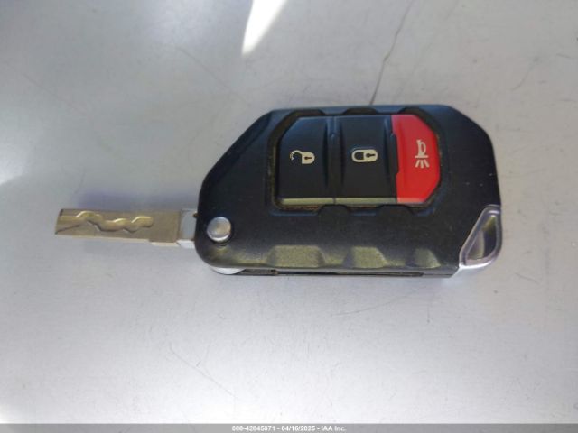 1C4HJXEN8KW591398 Jeep Wrangler Unlimited Sahara 4x4