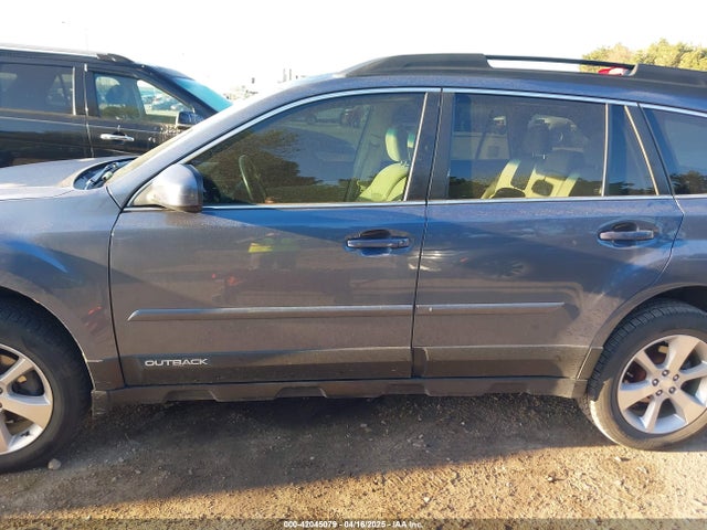Продажа на аукционе авто 2014 Subaru Outback 2.5i Limited, vin: 4S4BRCKC1E3210177, номер лота: 42045079