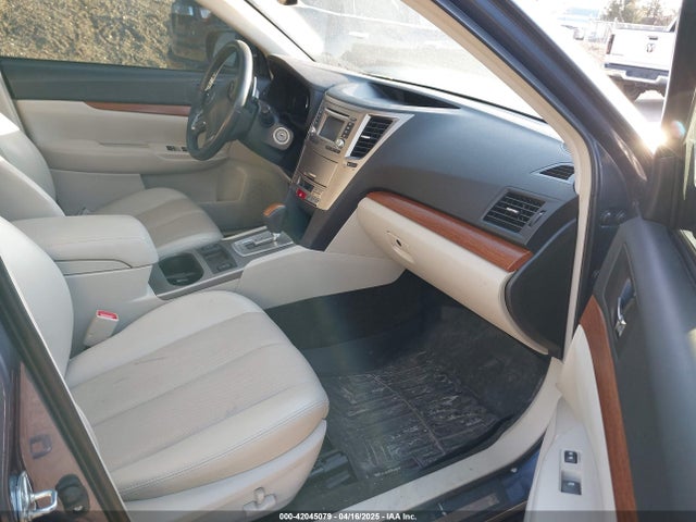 Продажа на аукционе авто 2014 Subaru Outback 2.5i Limited, vin: 4S4BRCKC1E3210177, номер лота: 42045079