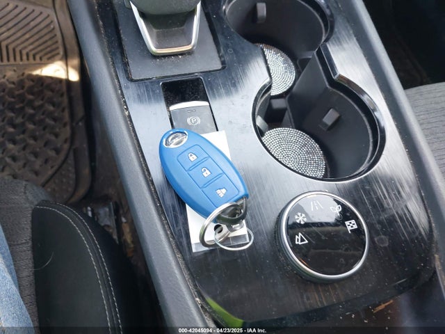 5N1AT3AB0MC692340 Nissan Rogue S Intelligent Awd