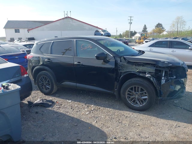 5N1AT3AB0MC692340 Nissan Rogue S Intelligent Awd