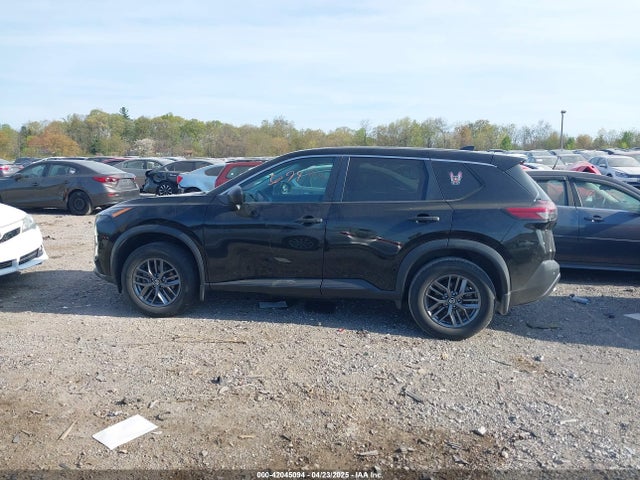 5N1AT3AB0MC692340 Nissan Rogue S Intelligent Awd