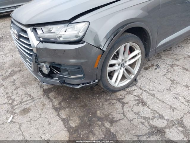 WA1VAAF75JD048594 Audi Q7 3.0t Premium