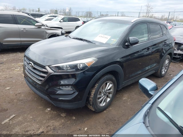 KM8J3CA47GU215257 Hyundai TUCSON SE