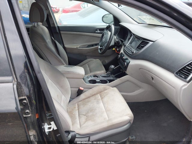 KM8J3CA47GU215257 Hyundai TUCSON SE