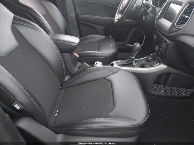 3C4NJDBBXMT551702 Jeep Compass Latitude 4x4
