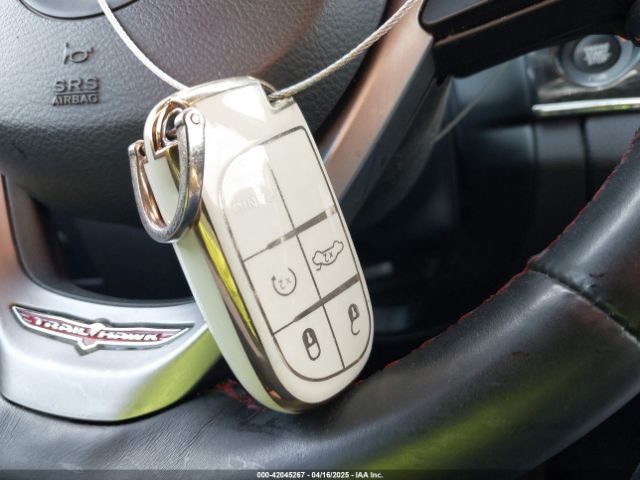 2019 JEEP GRAND CHEROKEE 1C4RJFLG3KC771909 Photo 10
