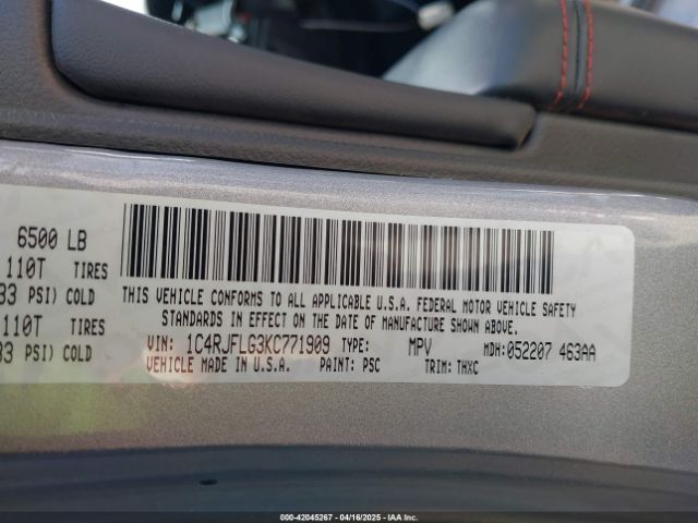 2019 JEEP GRAND CHEROKEE 1C4RJFLG3KC771909 Photo 8