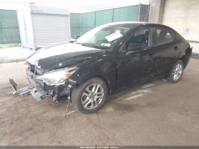 3MYDLBYV4JY317051 Toyota YARIS IA