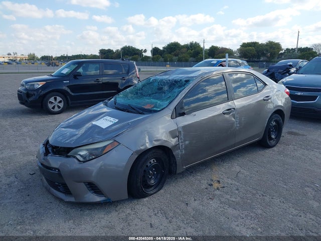 2T1BURHE2GC675009 Toyota COROLLA LE
