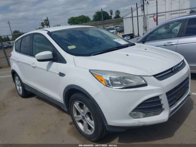 1FMCU0G70FUA44162 Ford ESCAPE SE