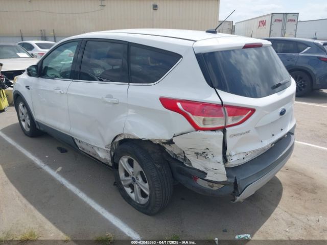 1FMCU0G70FUA44162 Ford ESCAPE SE