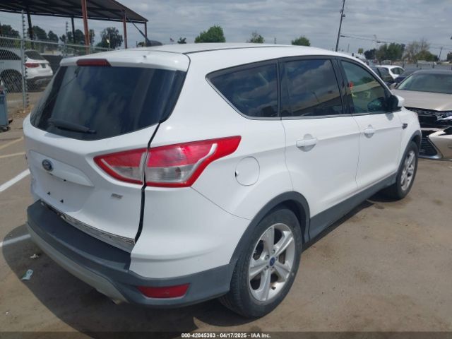 1FMCU0G70FUA44162 Ford ESCAPE SE