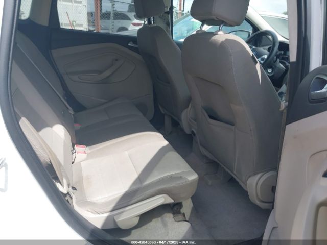 1FMCU0G70FUA44162 Ford ESCAPE SE