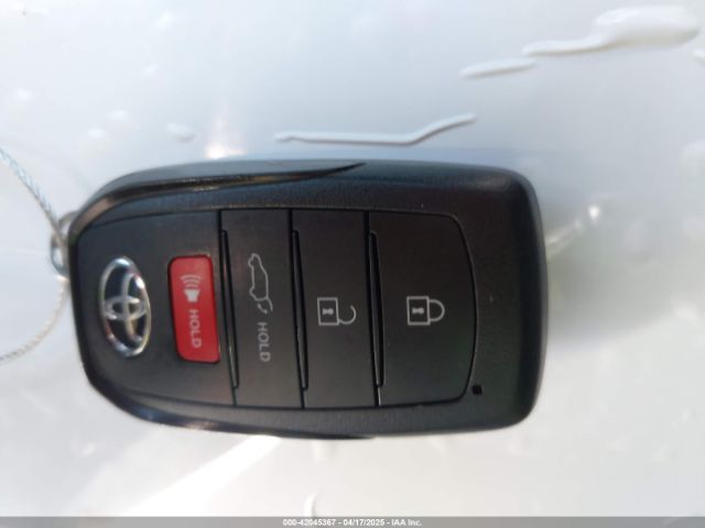 JTEAAAAH7RJ160035 Toyota VENZA LE