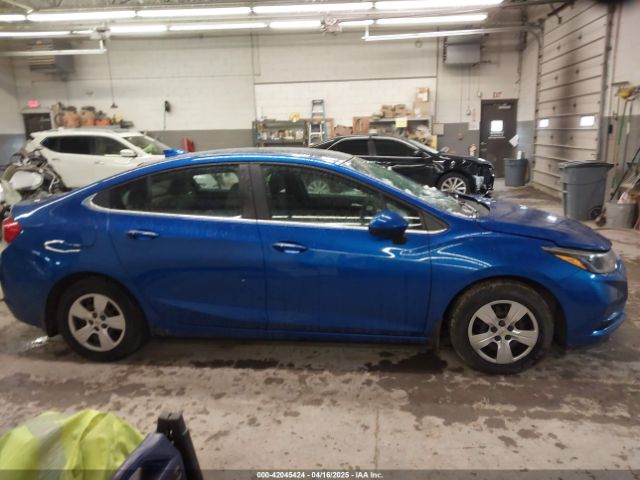1G1BE5SM3H7163101 Chevrolet Cruze Lt Auto