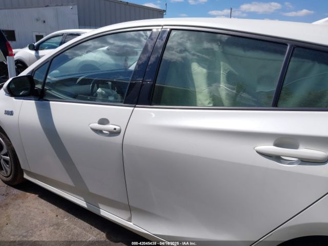 JTDKARFP8J3101754 Toyota Prius Prime Premium