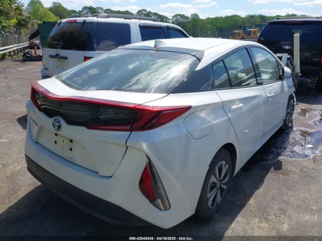 JTDKARFP8J3101754 Toyota Prius Prime Premium