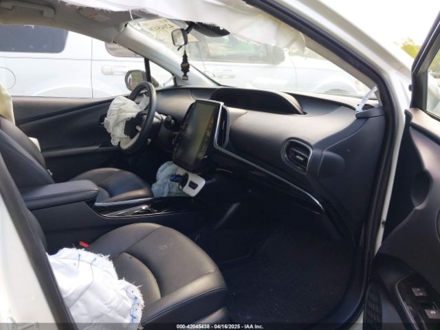 JTDKARFP8J3101754 Toyota Prius Prime Premium